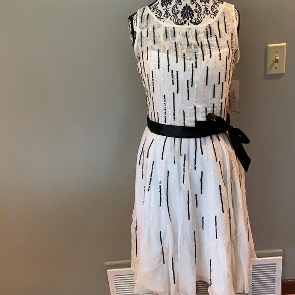 Eliza J Dresses & Skirts - NWOT Eliza J Dress